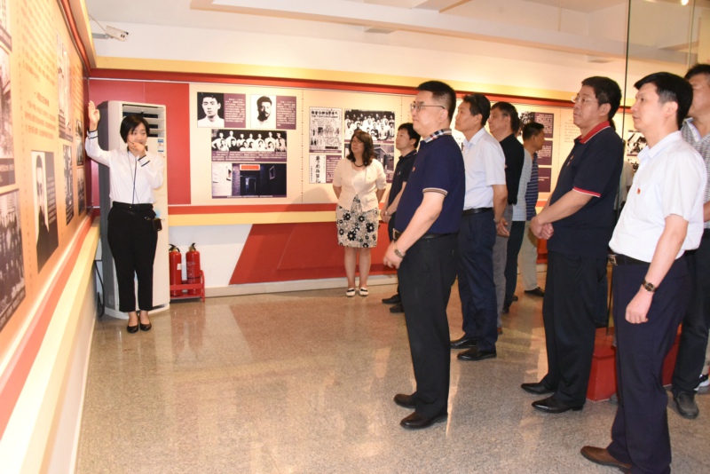 踏尋紅色蹤跡，重溫革命傳統(tǒng)教育——天津國(guó)際工程咨詢(xún)公司參觀(guān)歷史紀(jì)念館、檔案文獻(xiàn)展